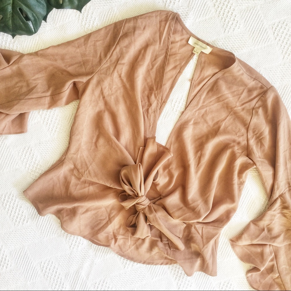 Ruffle Cropped Blouse | OneTheLand | Flowy